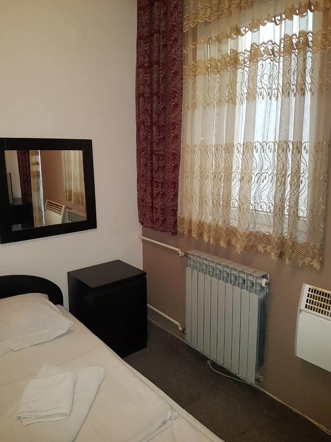 Motel Luxor Visoko Eksteriør bilde