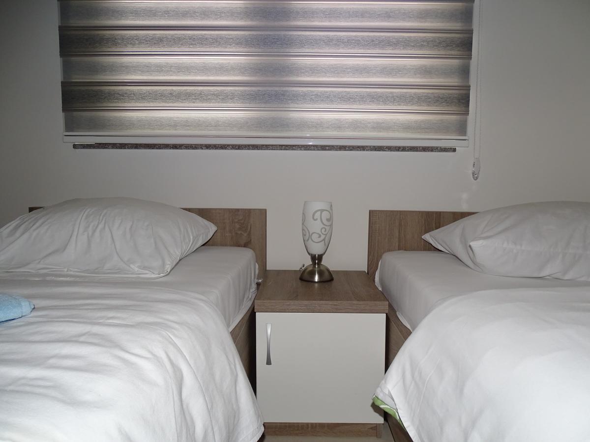 Motel Luxor Visoko Eksteriør bilde